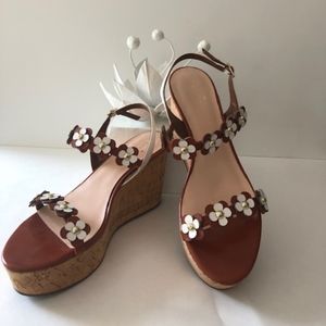Kate Spade wedge daisy sandals. 10M